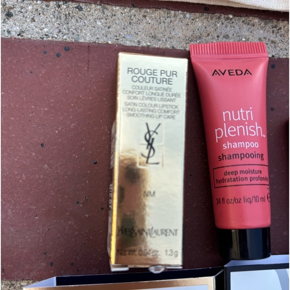 Gucci pouch and makeup kit - Picture 4 of 8